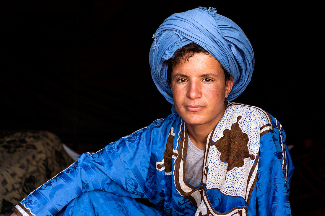 Portrait of young Berber camel leader, Merzouga, Morocco, North Africa, Africa