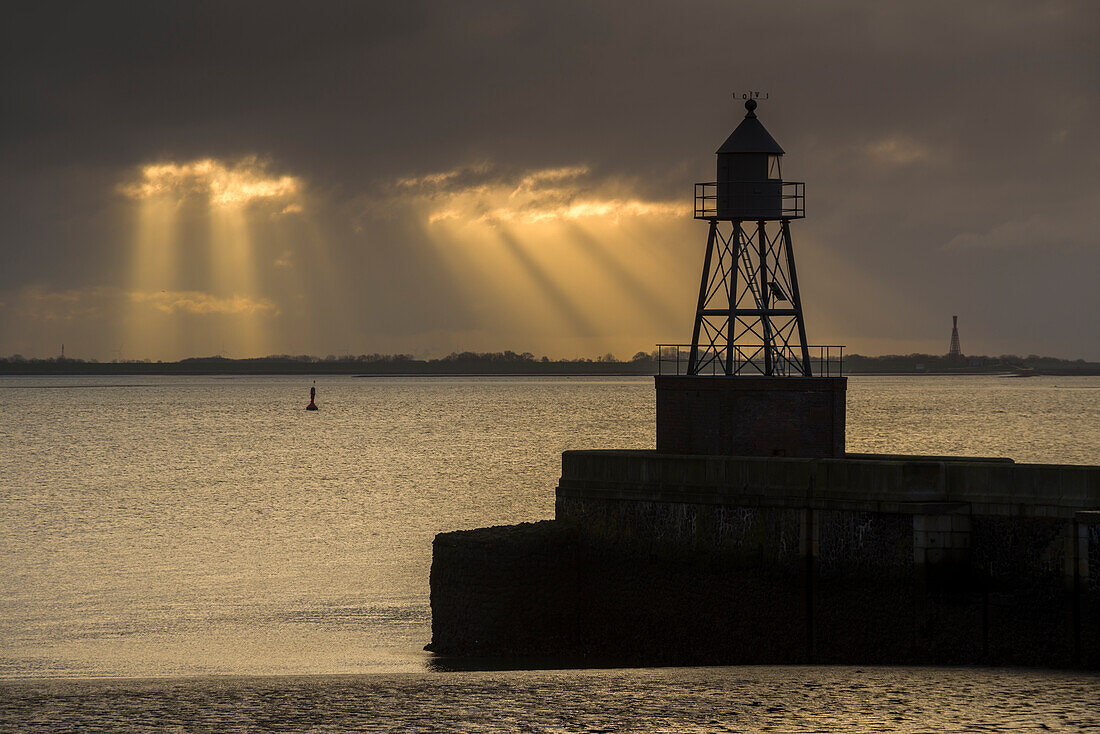 Sonnenaufgang an der Nordmole, Nationalpark Wattenmeer, Jadebusen, Nordsee, Wilhelmshaven, Niedersachsen, Deutschland