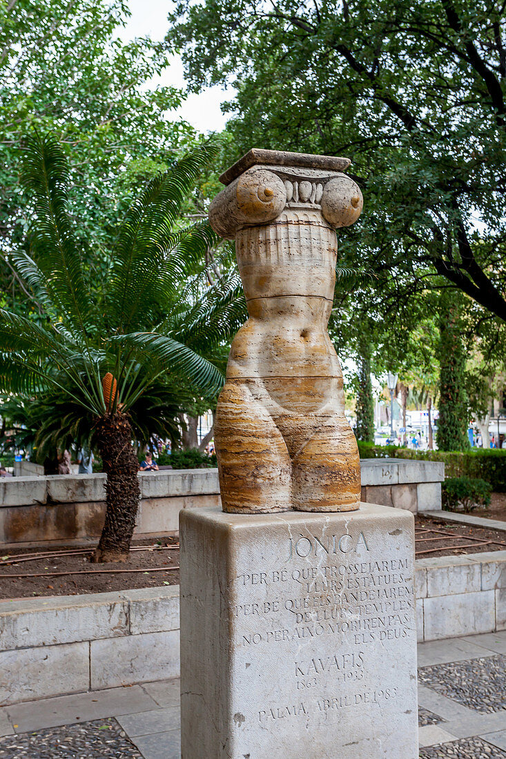 Jonica, Statue im Park S'Hort del Rei in Palma, Mallorca, Spanien, Europa