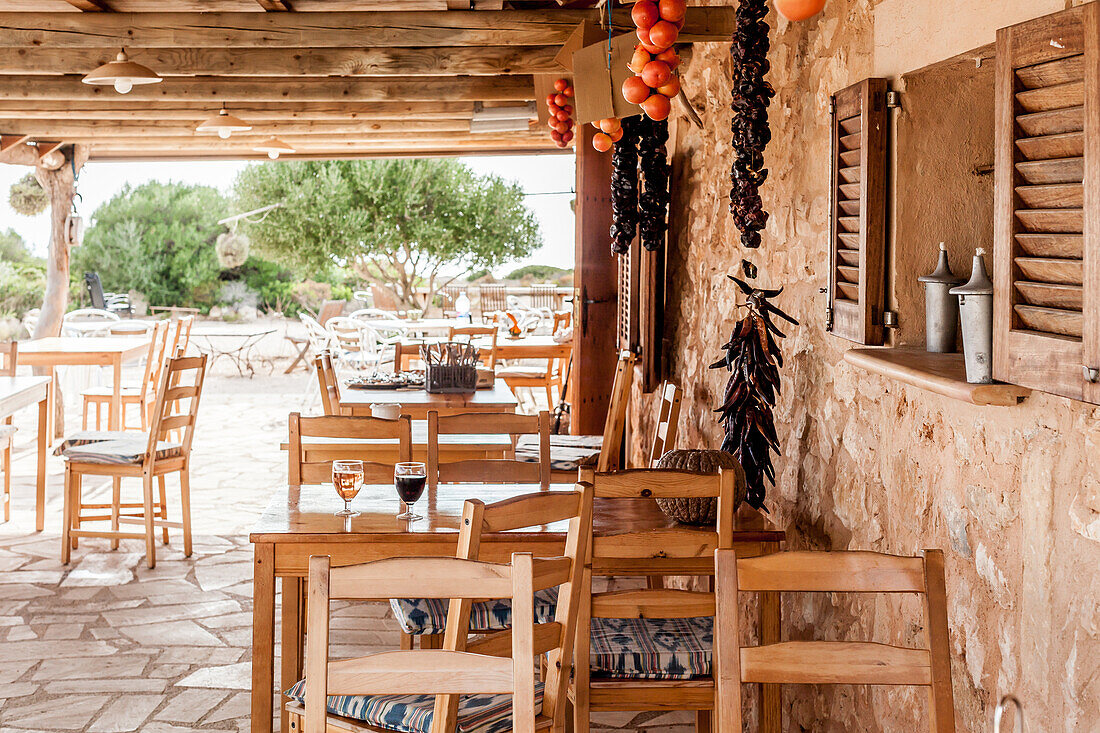 Small tavern Refugio del Águila next to the Mirador del Aguila Bunker, Mallorca, Balearic Islands, Spain