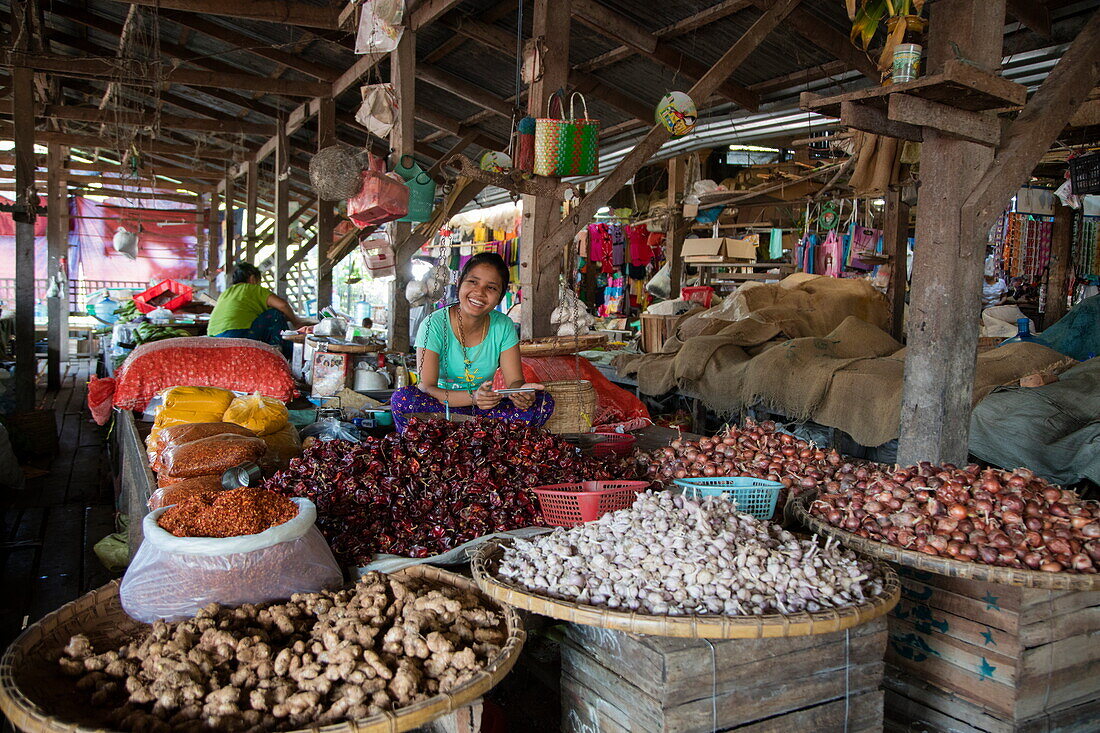 Ginger, garlic and onions for sale at Bhamo market, Bhamo, Kachin, Myanmar