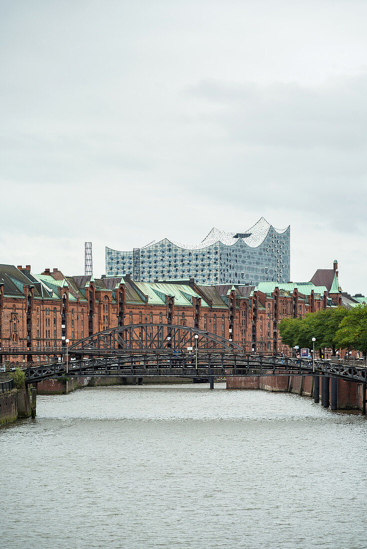 Elbphilharmonie in der Speicherstadt, Hamburg, Deutschland
