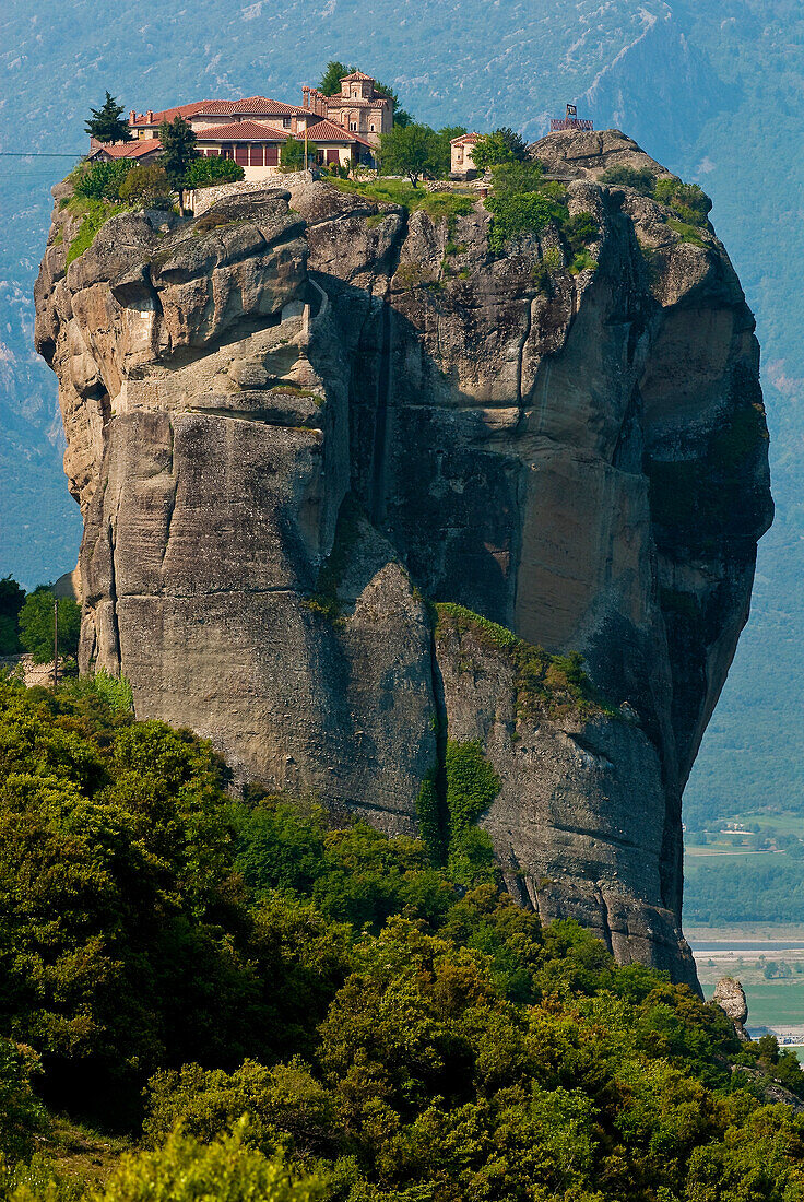 Europe, Grece, Plain of Thessaly, Valley of Penee, World Heritage of UNESCO since 1988, Orthodox Christian monasteries of Meteora perched atop impressive gray rock masses sculpted by erosion, Monastery of Saint Trinity