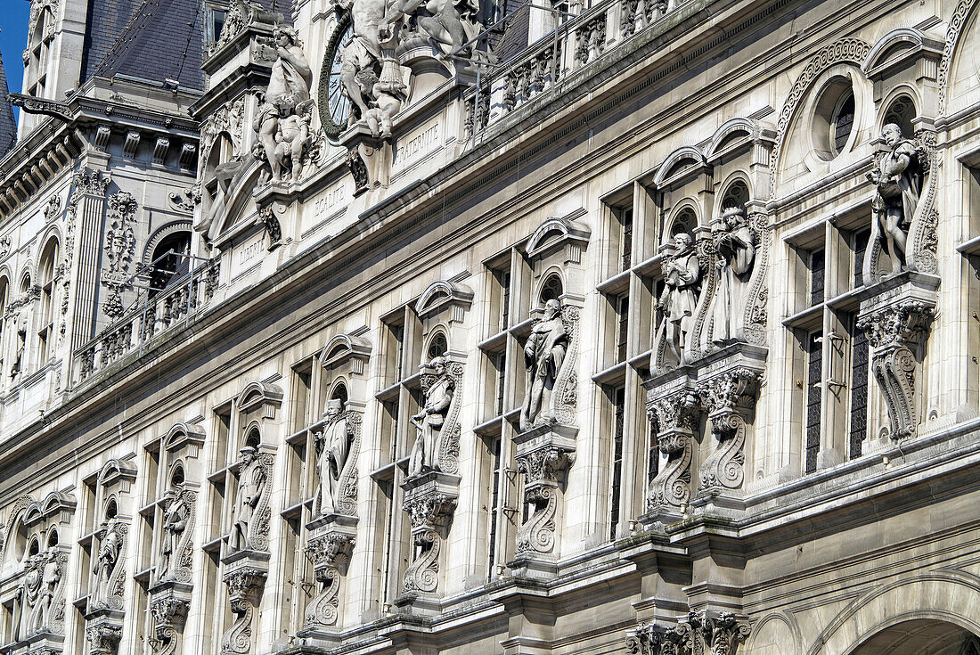 France, Paris, 4th arrondissement, facade of the Hotel de Ville.