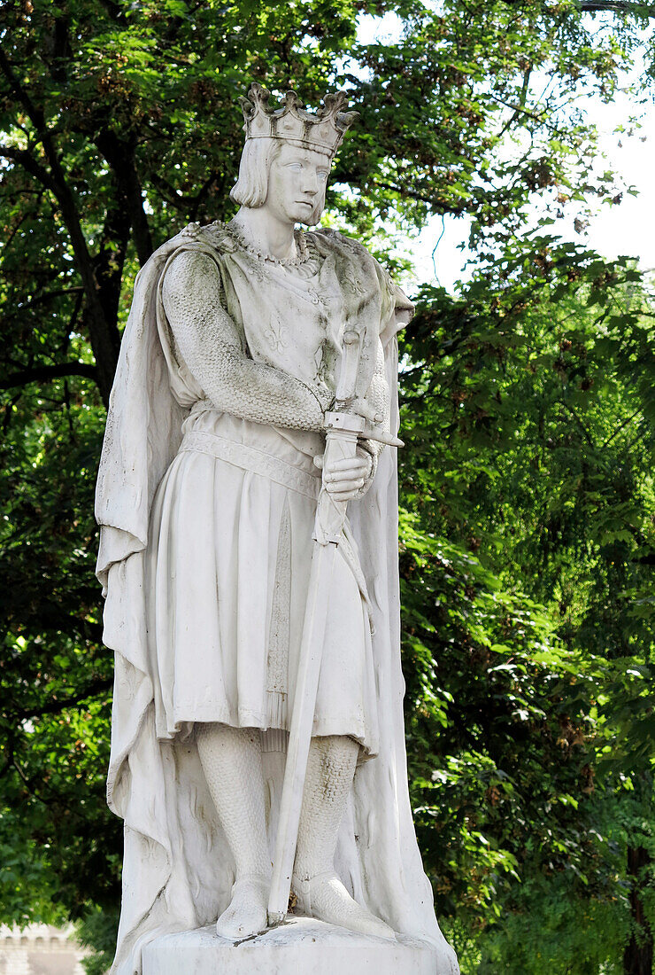 Frankreich, Paris. Val de Marne. Vincennes. Château de Vincennes. Statue des Heiligen Louis.