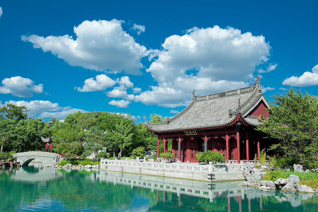 Canada, Province of Quebec. Montreal. District Hochelega-Maisonneuve (HoMa). The botanic garden. The Chinese garden