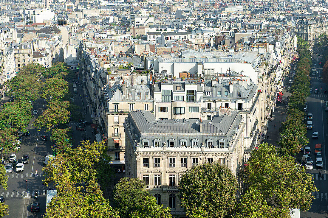 Frankreich. Paris 17. Bezirk. Platz de l'Etoile. Linke Seite: Avenue Carnot. Rechte Seite: Avenue Mac Mahon