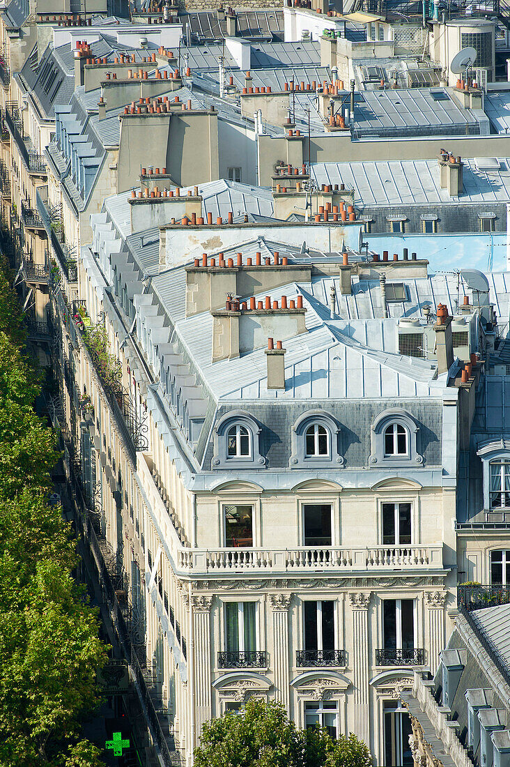 France. Paris 16th district. Place de l'Etoile. Building Lauriston street