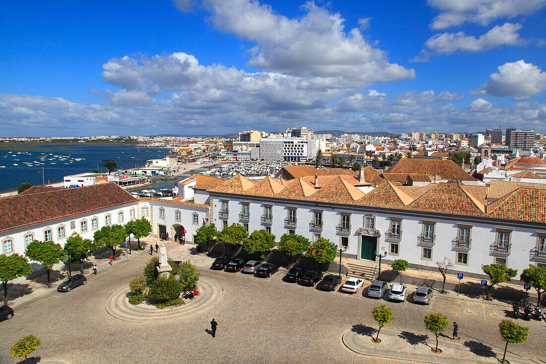 Portugal, Algarve. Faro. Main square and episcopal palace.