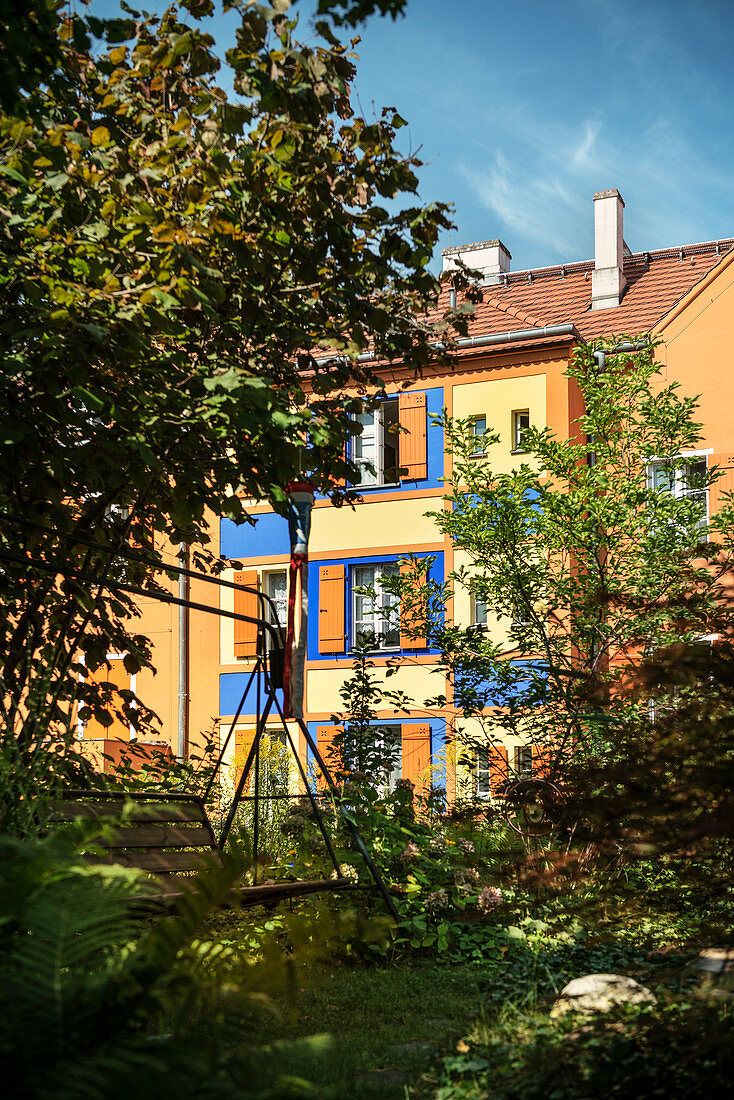 UNESCO World Heritage Social Housing in Berlin’s outskirts, Hollywood Swing at Falkenberg garden, Berlin, Germany