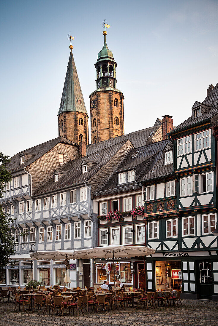 UNESCO World Heritage historic old town of Goslar, framework houses and North tower of parish church, Harz mountains, Lower Saxony, Germany