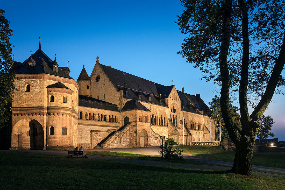 UNESCO Welterbe Historische Altstadt Goslar, Kaiserpfalz bei Nacht, Harz, Niedersachsen, Deutschland