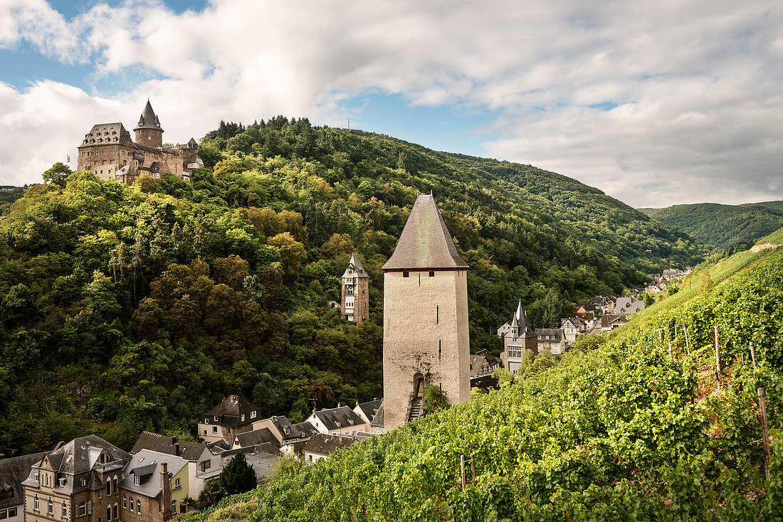 UNESCO World Heritage Upper Rhine Valley, view across wine hills to Stahleck castle Rhineland-Palatinate, Germany