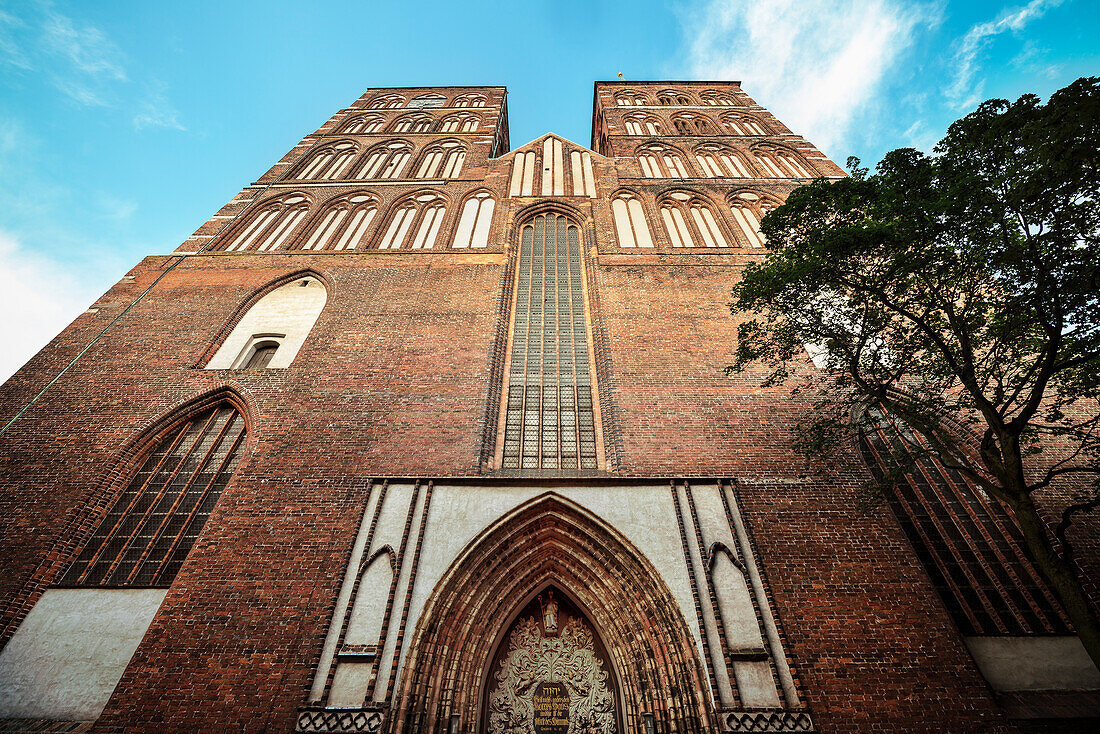 UNESCO Welterbe Hansestadt Stralsund, Nikolaikirche am Marktplatz, Mecklenburg-Vorpommern, Deutschland, Ostsee