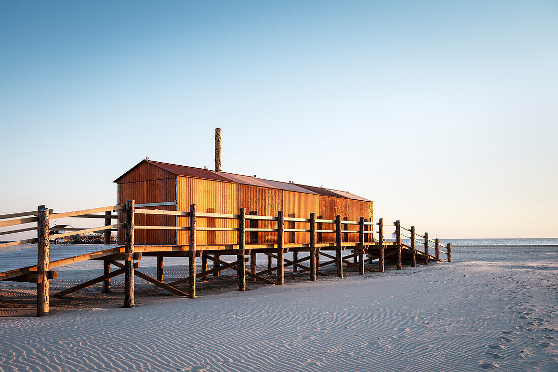 UNESCO Weltnaturerbe Wattenmeer, Strandhütte am Strand von Sankt Peter-Ording, Schleswig-Holstein, Deutschland, Nordsee