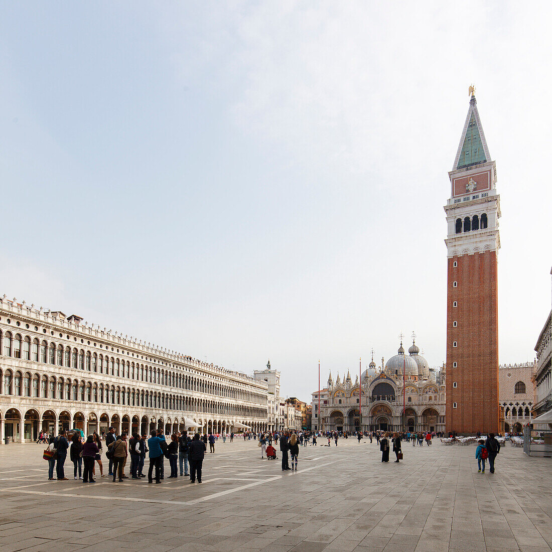 Reisegruppe, Piazza San Marco, Markusplatz, Venedig, UNESCO Welterbe, Weltkulturerbe, Venetien, Veneto, Italien, Europa