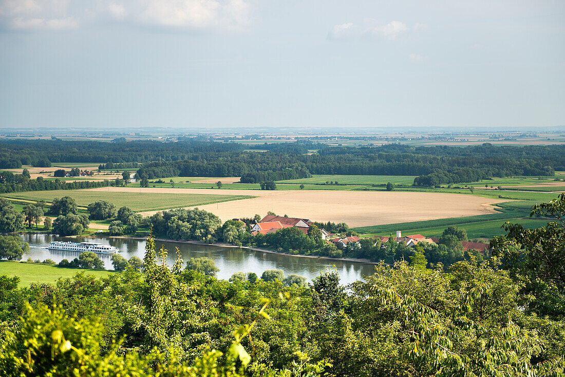 View from the Bogeneberg at Bogen over the Danube