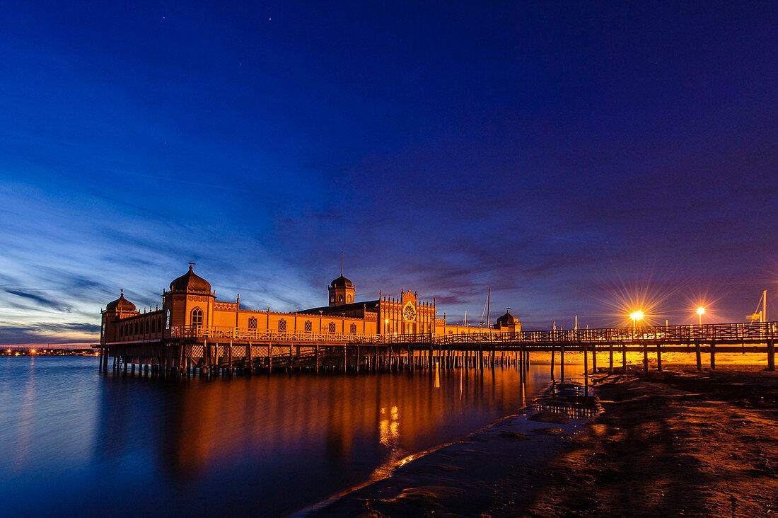 Kallbadhuset bath house, Sweden