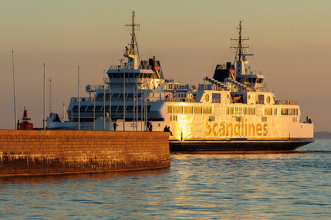 Faehre von Helsingborg nach Helsingoer, Helsingborg, Skane, Südschweden, Schweden