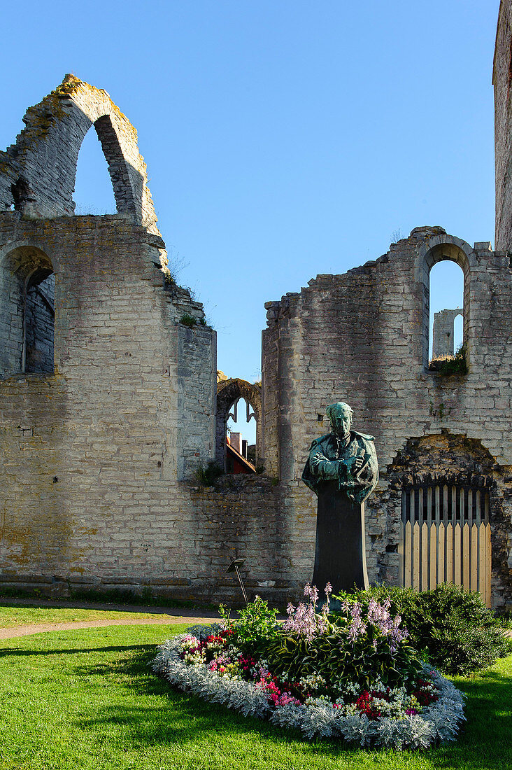 Monument to Christopher Polhem at the St. Drotten Ruins, Schweden