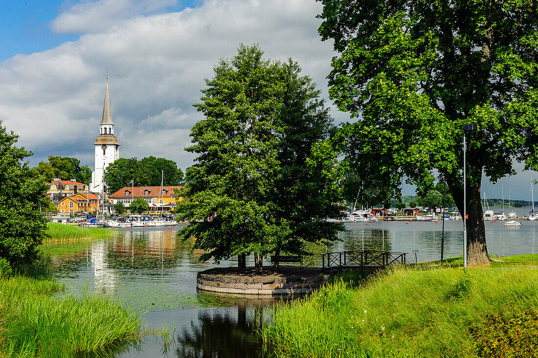 Blick auf Kirche von Mariefred , Schweden