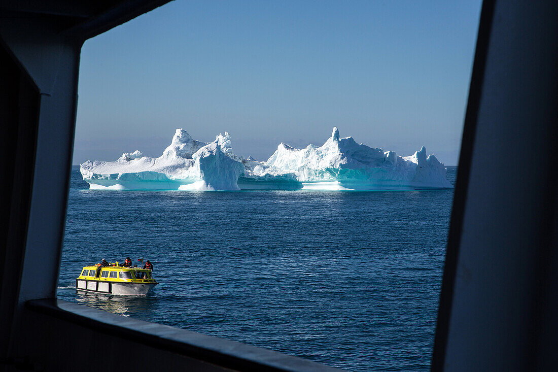 landing craft from the astoria cruise ship in the middle of the icebergs in the ice fjord, jakobshavn glacier, 65 kilometres long, coming from the inlandsis, sermeq kujalleq, ilulissat, greenland