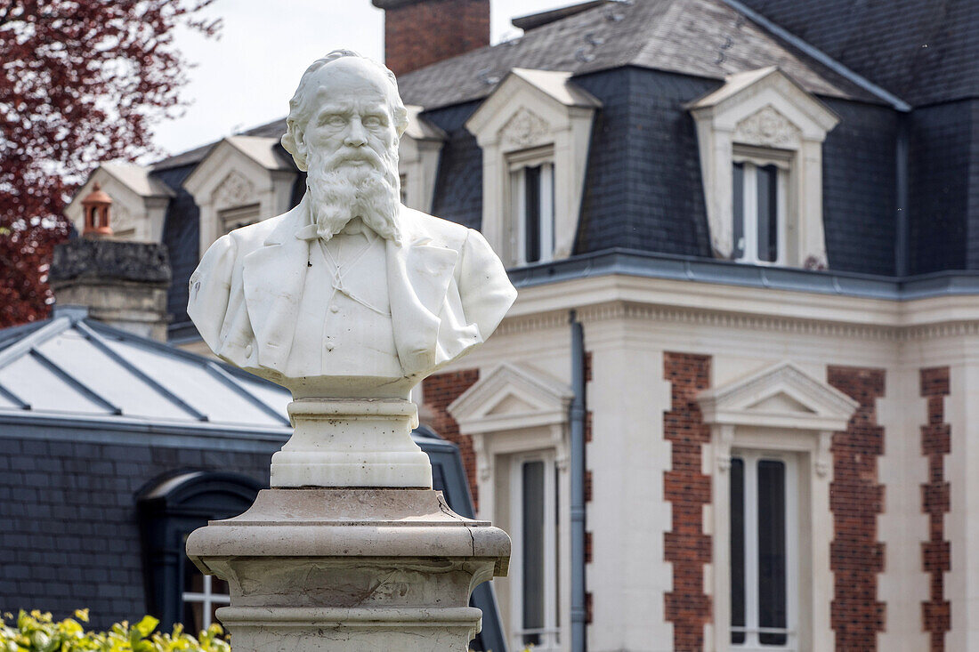 bust of aristide boucicaut (1810-1877) in front of his house, place boucicaut, belleme (61), town in the regional park of the perche, village of character, normandy, france