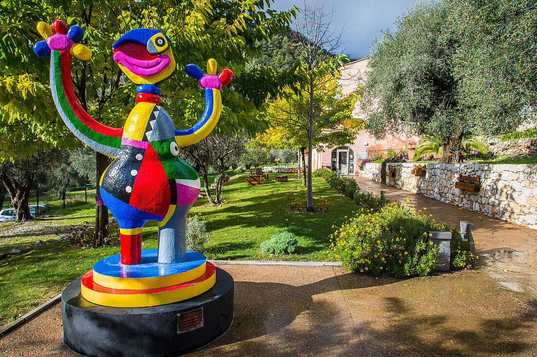 the bastide aux violettes, living museum of the violet, tourrettes sur loup, alpes-maritimes, provence-alpes-cote d'azur (06), france