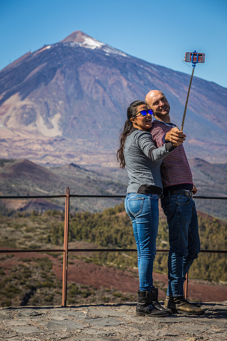 selfie, mount teide, teide national park, parque nacional del teide, island of tenerife, canary islands, spain