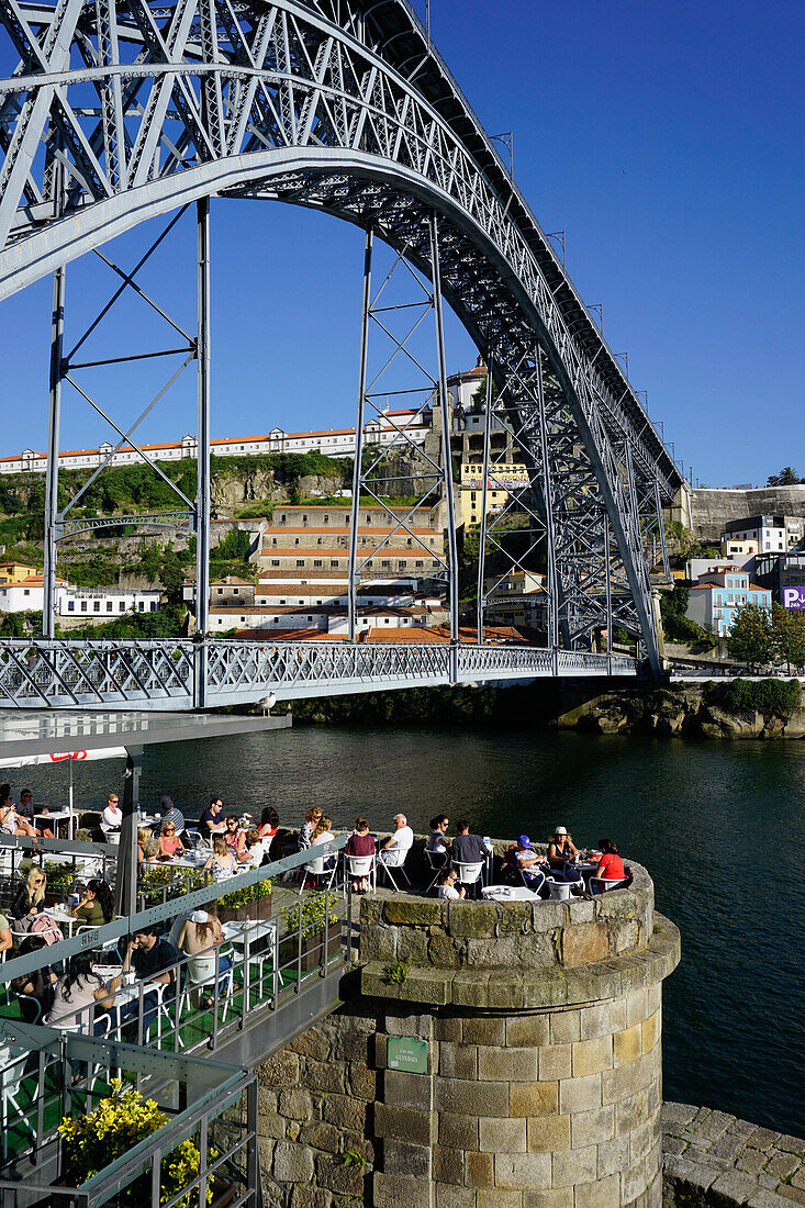 Ponte de Dom Luis I over River Douro, Porto (Oporto), Portugal, Europe