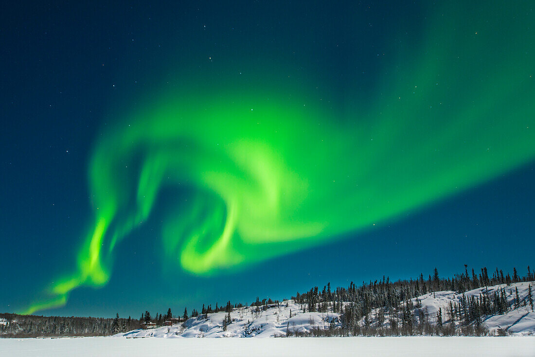 Aurora Borealis (Northern Lights), Yellowknife, Northwest Territories, Canada, North America