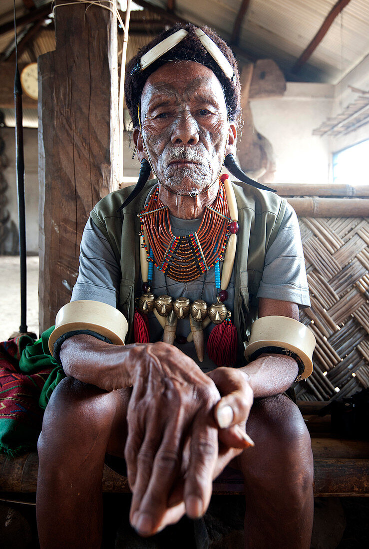 Gangchung Wangben, Naga man, headhunter, … – License image – 71189518 ...