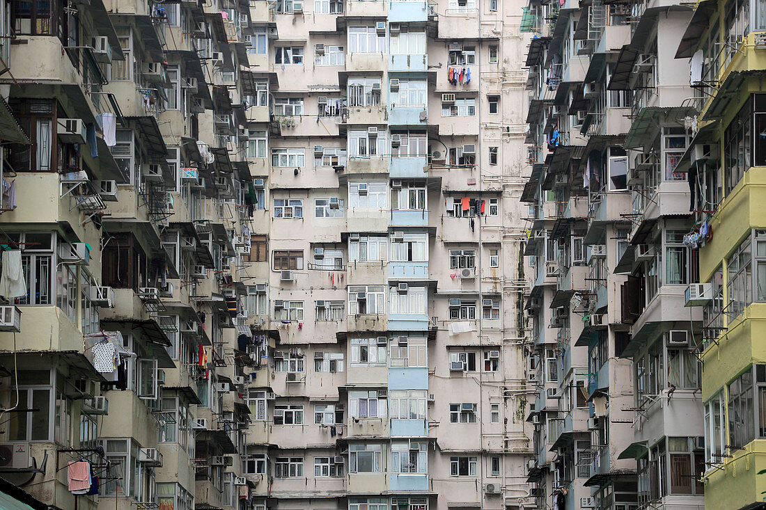 Densely populated housing estate, apartment building, Quarry Bay, Hong Kong Island, Hong Kong, China, Asia