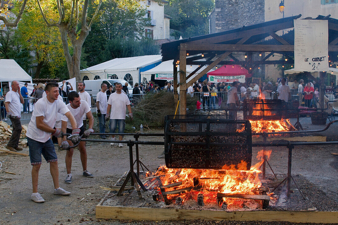 France, Southern France, Saint-Pons-de-Thomieres, Chestnut Festival, roasting of chestnuts