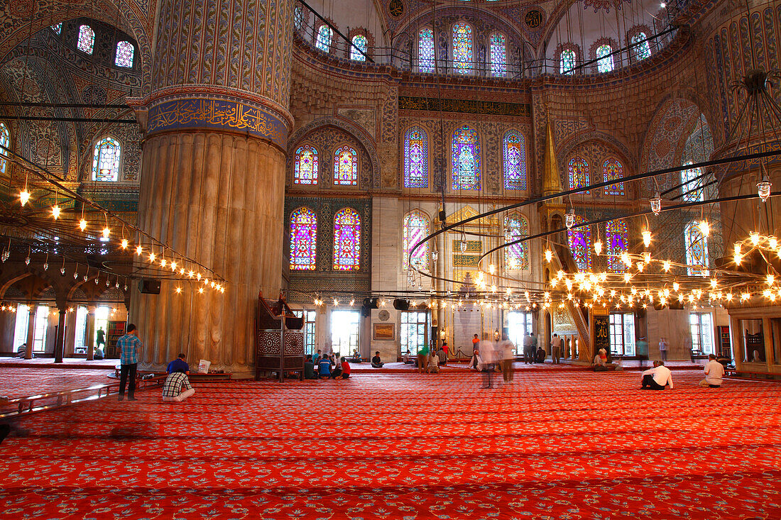 Turkey, Istanbul, municipality of Fatih, district of Sultanahmet, Sultanahmet  mosque or  Blue Mosque