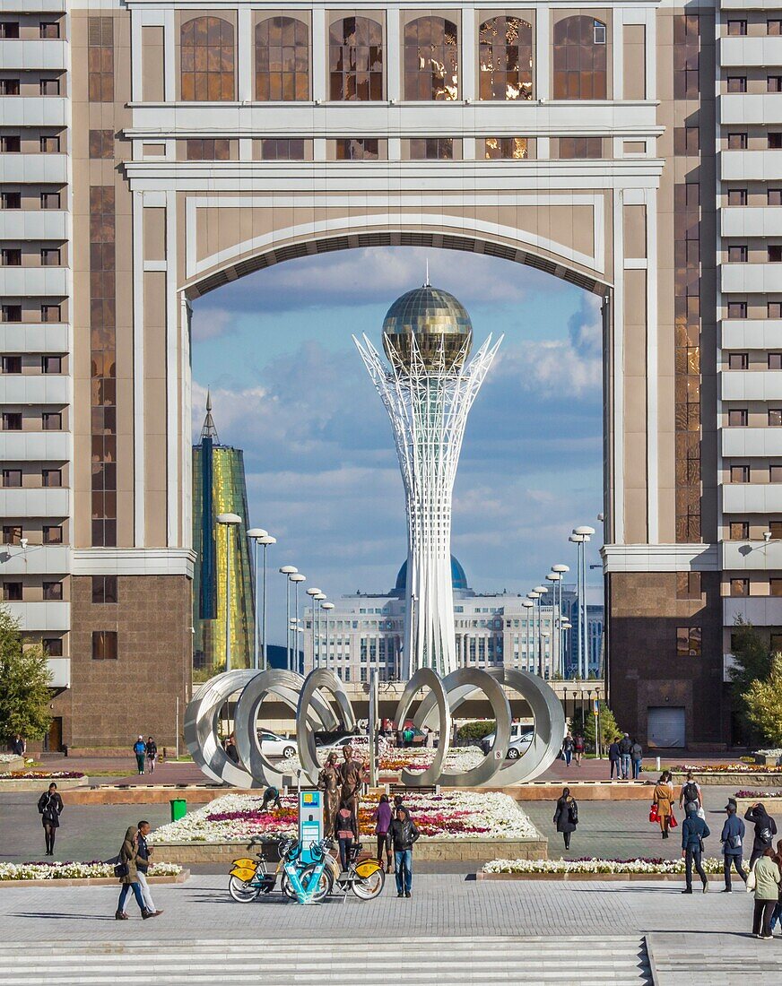 Kazakhstan, Astana City, New Administrative City, Nurzhol Bulvar, Bayterek Monument
