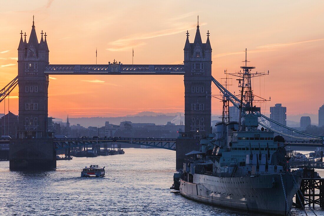 England, London, Tower Bridge at Dawn