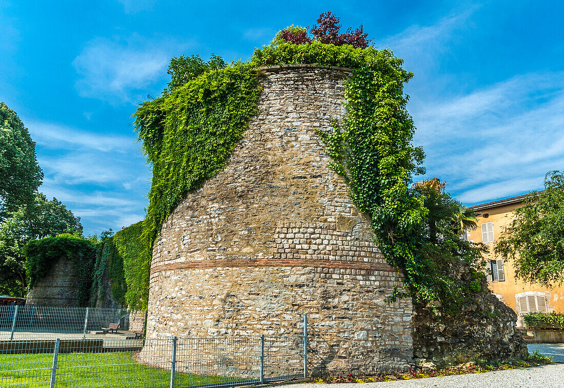 France, Landes, thermal city of Dax, remains of the Gallo-roman ramparts (Historical Monument)