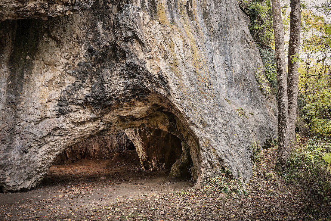 UNESCO Welterbe Eiszeitliche Höhlen der Schwäbischen Alb, Sirgenstein Höhle, Aachtal, Schwäbische Alb, Baden-Württemberg, Deutschland