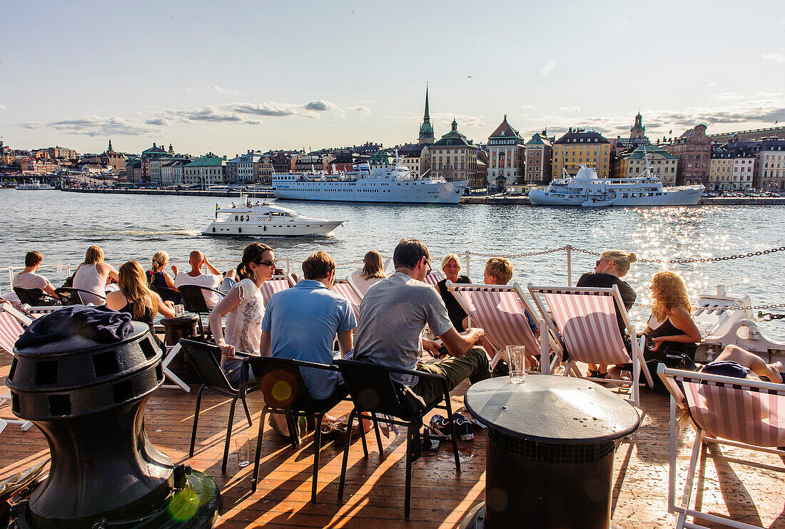 Jugendherberge mit Restaurant und Bar auf dem Segelschiff Vandrarhem af Chapman und Skeppsholmen , Stockholm, Schweden