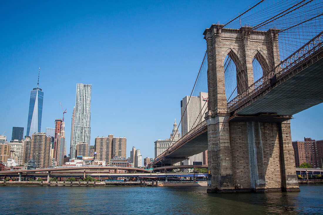 view of the brooklyn bridge and one world trade center as seen from brooklyn bridge park, brooklyn, new york city, state of new york, united states, usa
