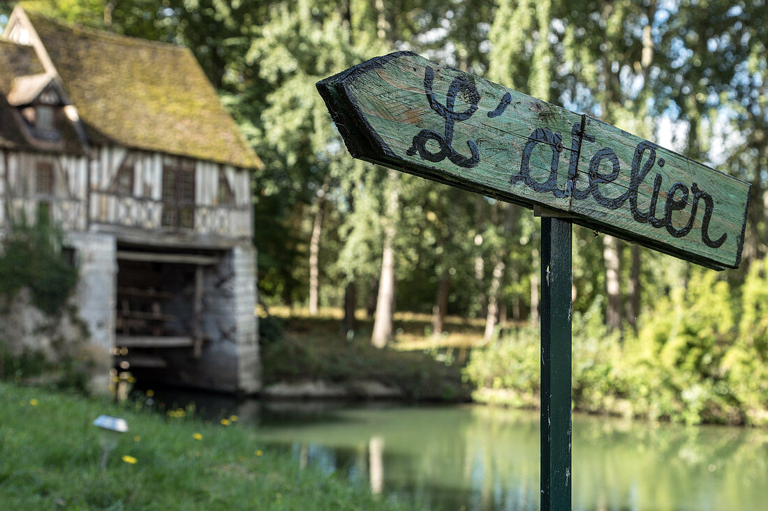 the studio in the park by the seine, the mill at ande where george perec stayed for 5 years from 1965 on and where he wrote his book 'the void', ande (27), france