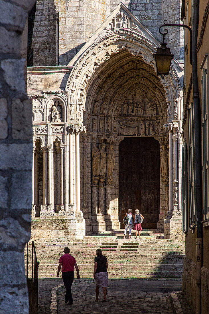 the north door seen from rue saint-yves, notre-dame cathedral, chartres (28), france