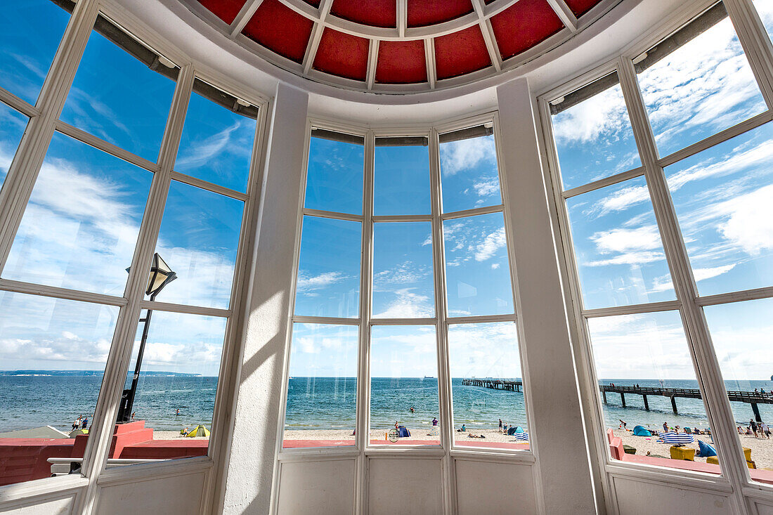 View from Kurhaus towards beach, Binz, Rügen Island, Mecklenburg-Western Pomerania, Germany