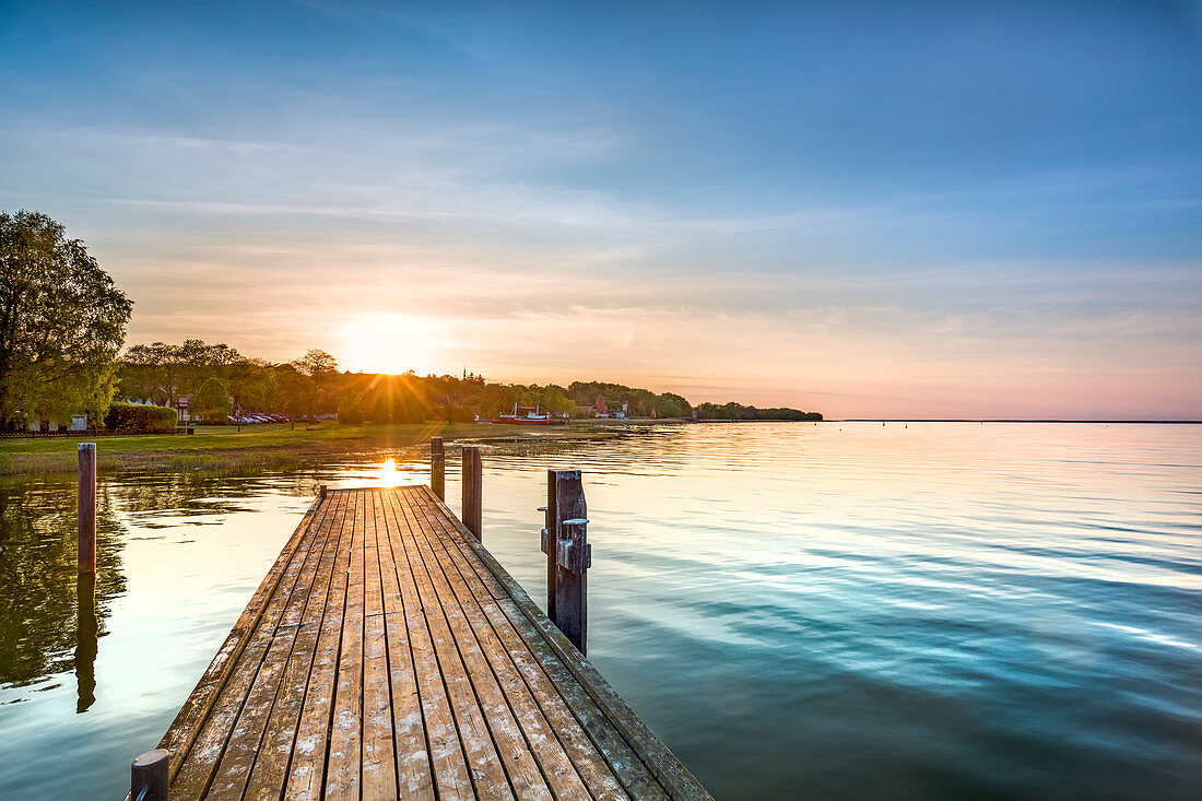 Steg, Großer Jasmunder Bodden, Ralswiek, Rügen, Mecklenburg-Vorpommern, Deutschland