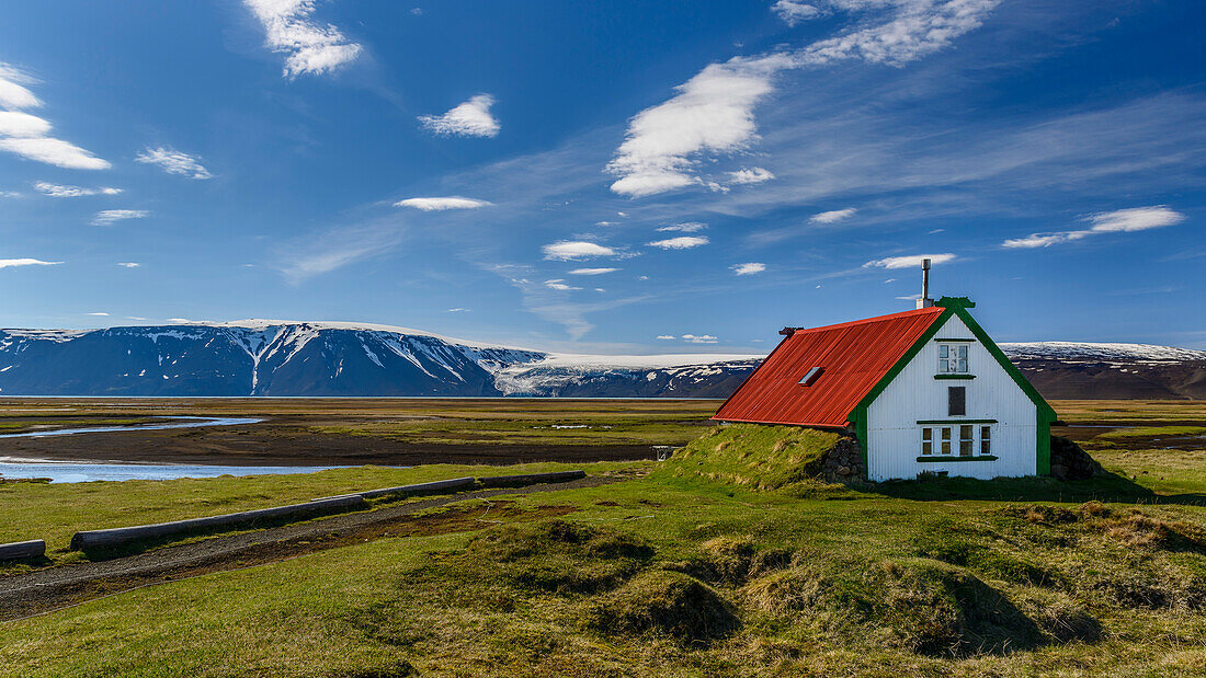 Schutzhütte auf einem Hochplatteau im Hochland Islands