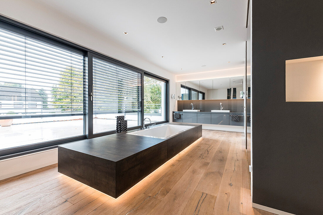 modern bathroom in an architecture house in the Bauhaus style, Oberhausen, Nordrhein-Westfalen, Germany