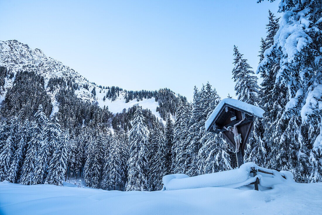 Germany, Bavaria, Alps, Oberallgaeu, Oberstdorf, Oytal, Winter Landscape, Winter Holidays, Winter Hiking Trail, Jesus Cross in the Snow, Coniferous Forest