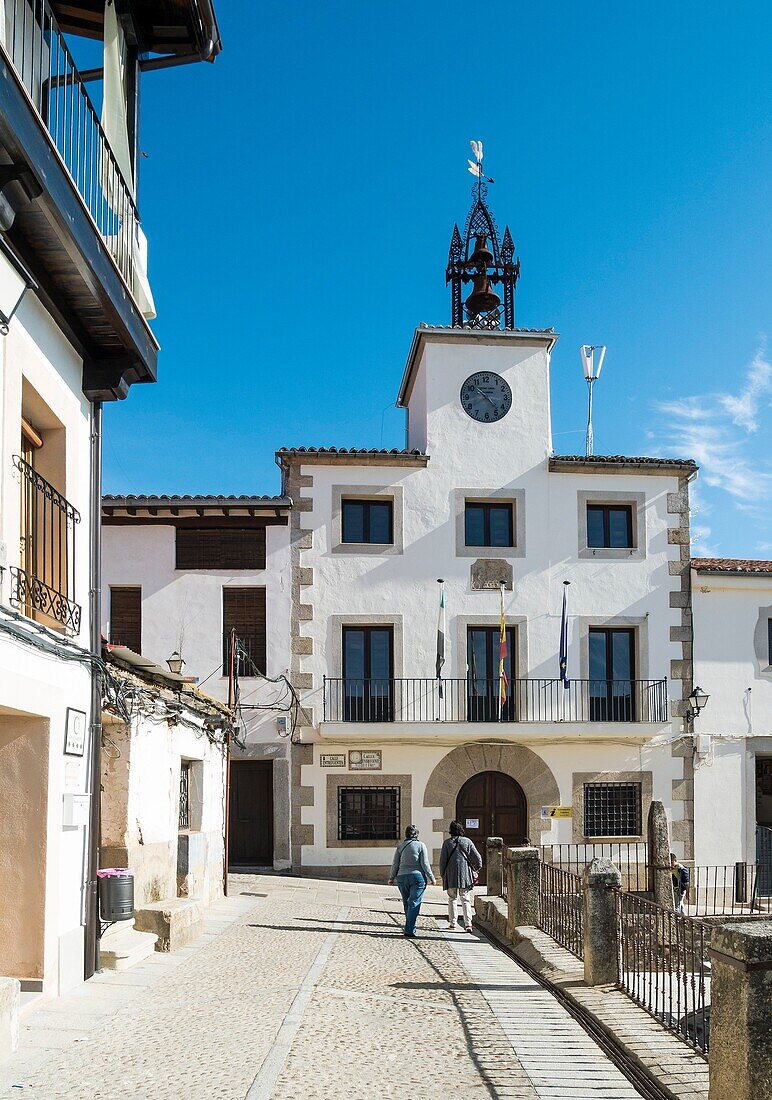 Plaza Mayor (Main Square) and Town Hall, Cuacos de Yuste, Cáceres, Extremadura, Spain