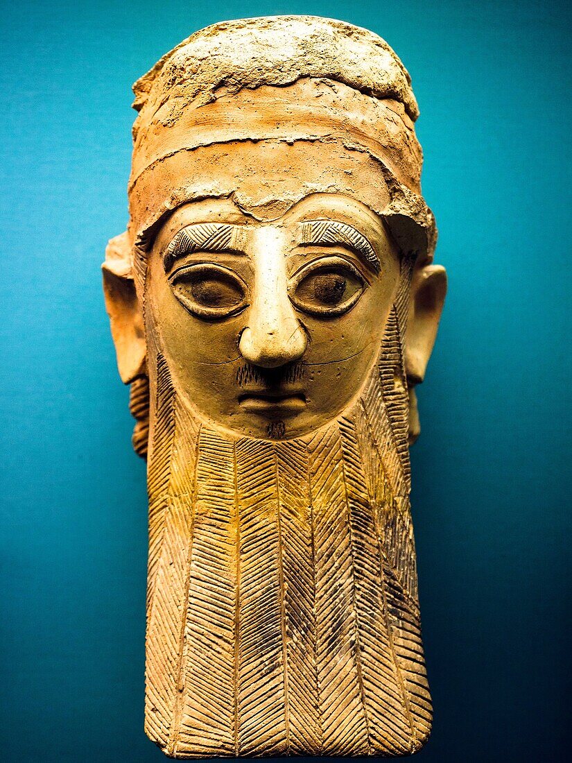 Terracotta head Cypriot culture 700-500